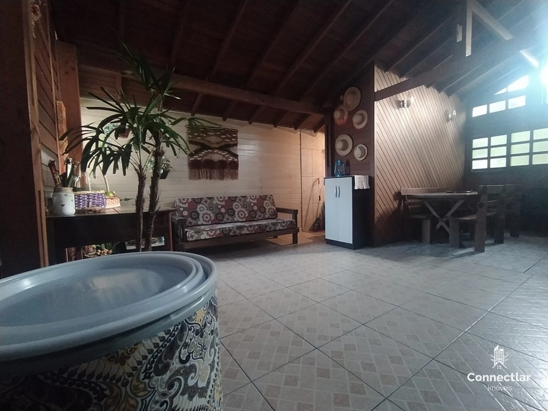 Terreno com Duas Casas e Pátio Amplo – Excelente Oportunidade!: 8ª foto da galeria de imagens do imóvel