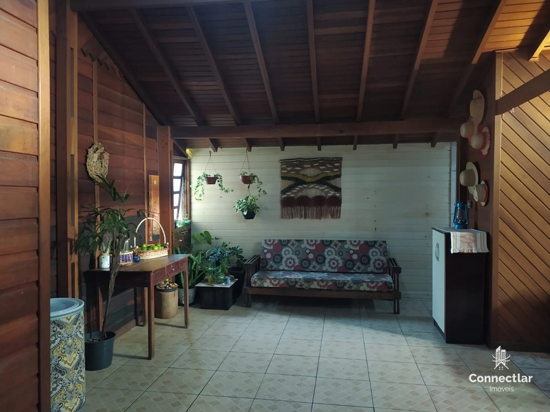 Terreno com Duas Casas e Pátio Amplo – Excelente Oportunidade!: 9ª foto da galeria de imagens do imóvel