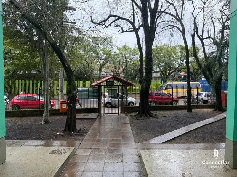 Apartamento 2 Dormitórios no Bairro Humaitá: 2ª foto da galeria de imagens do imóvel