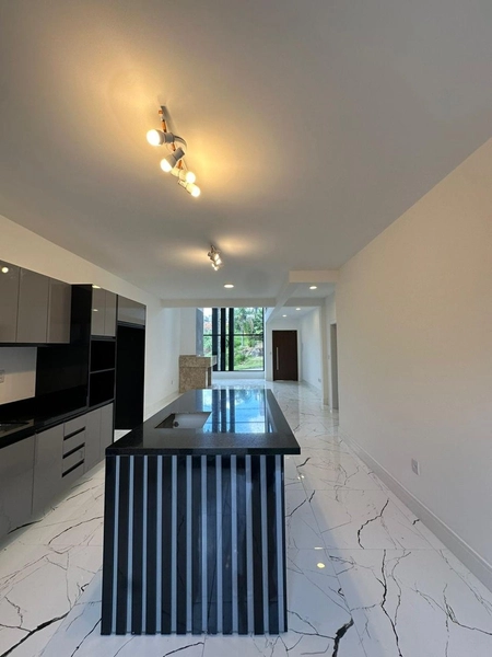 LINDA CASA DE TRÊS DORMITÓRIO NO CONDOMINIO BUENA VISTA.: 12ª foto da galeria de imagens do imóvel