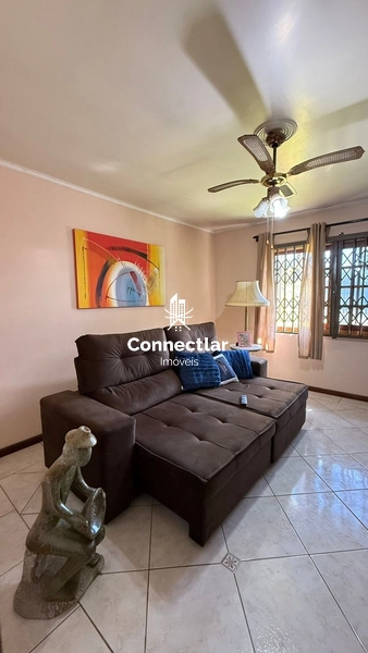 DUAS CASAS AMPLAS NO MESMO TERRENO.: 3ª foto da galeria de imagens do imóvel