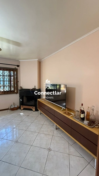 DUAS CASAS AMPLAS NO MESMO TERRENO.: 15ª foto da galeria de imagens do imóvel