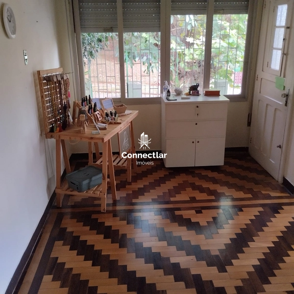 CASA NA ZONA SUL COM POSSIBILIDADE DE SER COMERCIAL: 4ª foto da galeria de imagens do imóvel