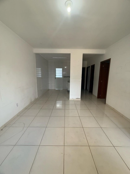 LINDA CASA DE TRÊS DORMITÓRIOS A VENDA: 3ª foto da galeria de imagens do imóvel
