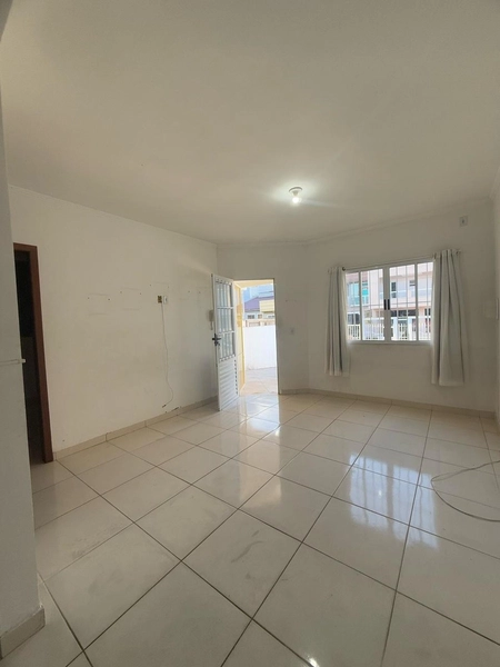 LINDA CASA DE TRÊS DORMITÓRIOS A VENDA: 4ª foto da galeria de imagens do imóvel
