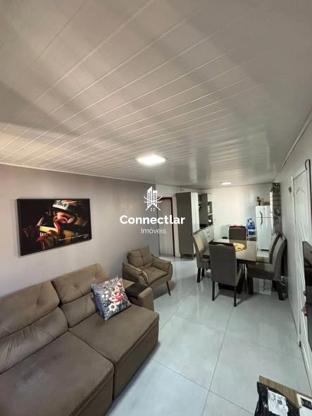 Casa à venda com 2 dormitórios e ótima localização: 5ª foto da galeria de imagens do imóvel