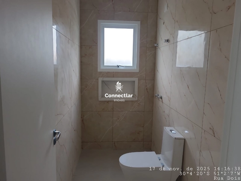 Casa Moderna com 3 Dormitórios e Acabamentos de Alto Padrão: 8ª foto da galeria de imagens do imóvel