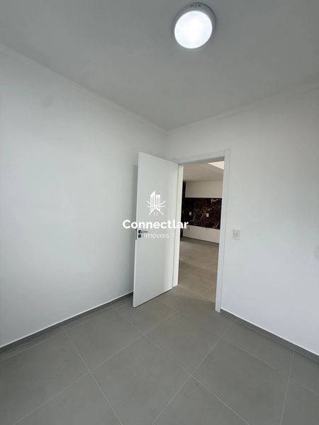 Casa Moderna com 3 Dormitórios e Acabamentos de Alto Padrão: 9ª foto da galeria de imagens do imóvel