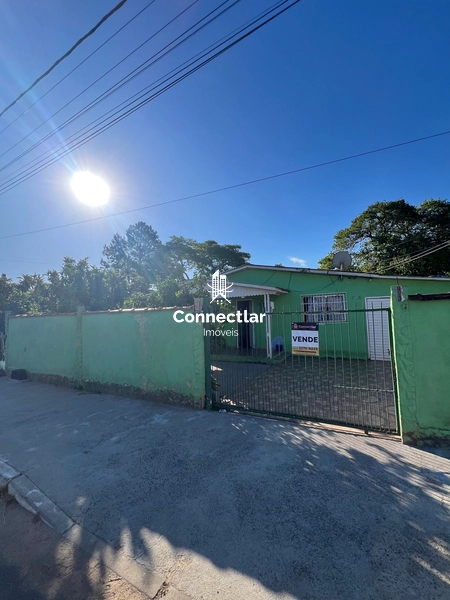 Casa com duas moradias em terreno amplo no Piratini: 1ª foto da galeria de imagens do imóvel