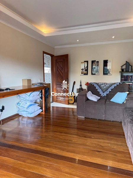 Casa ampla com 3 dormitórios, suíte e excelente padrão construtivo: 2ª foto da galeria de imagens do imóvel