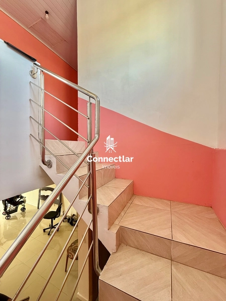 Casa com 3 dormitórios, suíte com closet e piscina: 15ª foto da galeria de imagens do imóvel