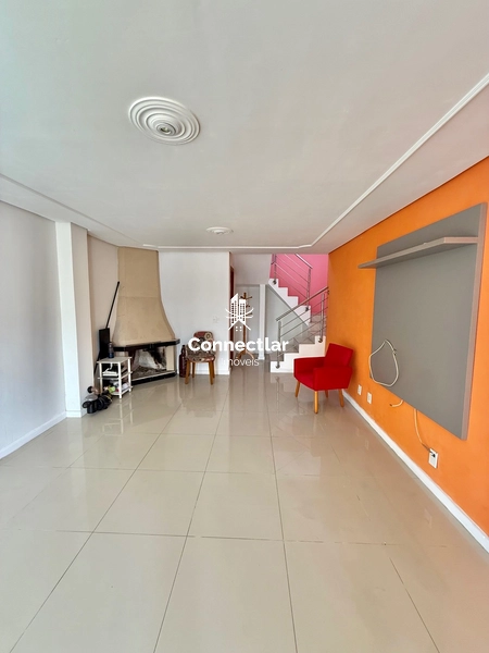 Casa com 3 dormitórios, suíte com closet e piscina: 5ª foto da galeria de imagens do imóvel