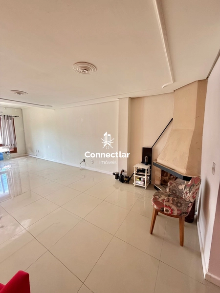 Casa com 3 dormitórios, suíte com closet e piscina: 6ª foto da galeria de imagens do imóvel