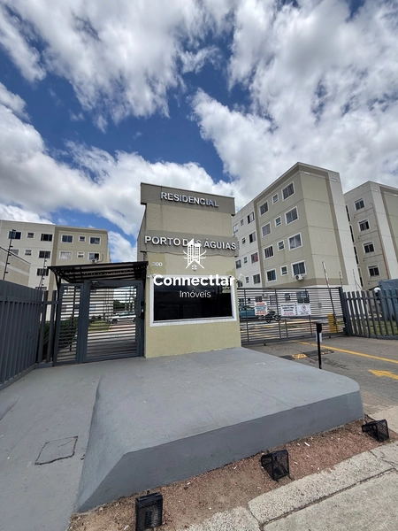 Apartamento com pátio a venda no Porto das Àguias