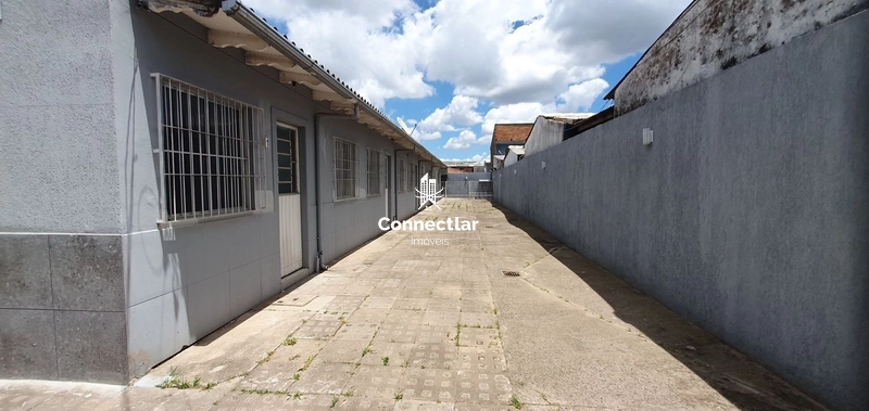 CASA 2 DORMITÓRIOS NO BAIRRO FORMOZA: 2ª foto da galeria de imagens do imóvel