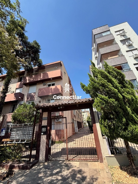 Apartamento reformado 2D + dependência perto do Bourbon Assis Brasil: 1ª foto da galeria de imagens do imóvel