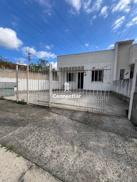 Casa 1 dormitório com amplo pátio no Porto Verde: 1ª foto da galeria de imagens do imóvel