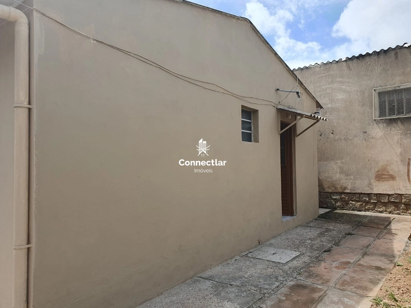 CASA AMPLA NO BAIRRO PETROPOLIS: 3ª foto da galeria de imagens do imóvel