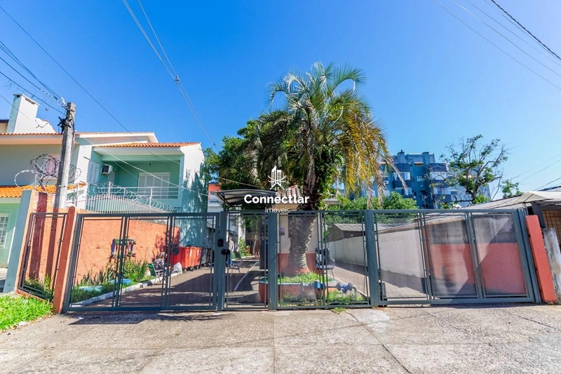 Apartamento 2 dormitórios reformado no Camaquã com vaga rotativa: 1ª foto da galeria de imagens do imóvel