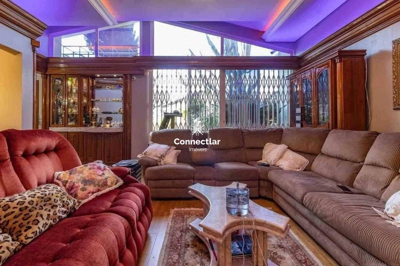 Casa com piscina e 4 dormitórios no Jardim Planalto: 1ª foto da galeria de imagens do imóvel