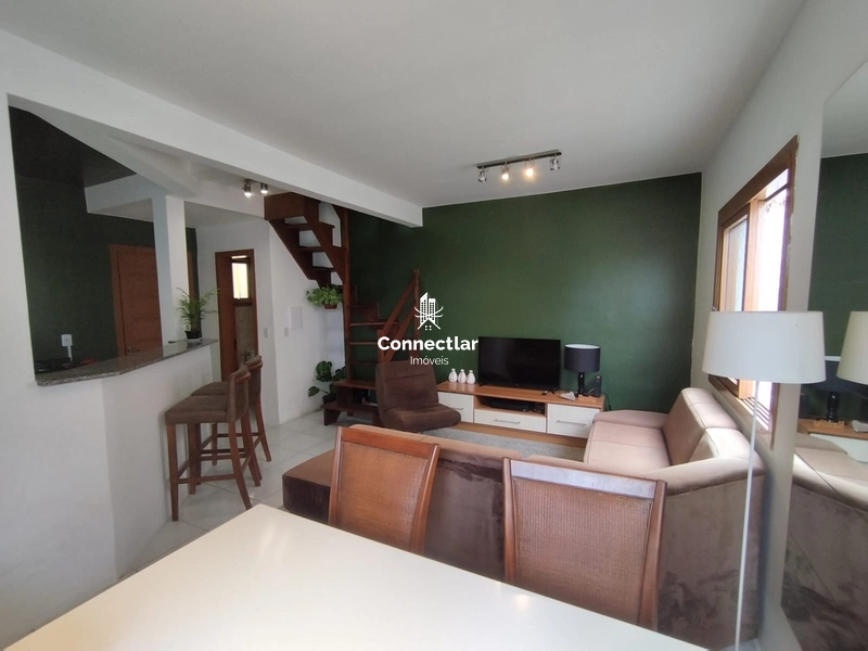 CASA AMPLA EM CONDOMINIOP FECHADO.: 2ª foto da galeria de imagens do imóvel