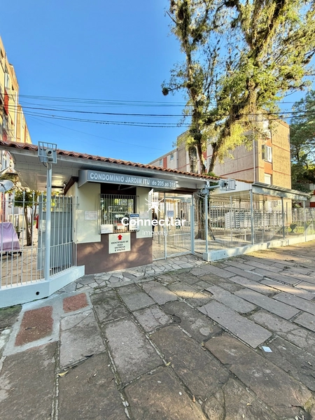 Apartamento 2 dormitórios semi-mobiliado a 100m da Assis Brasil