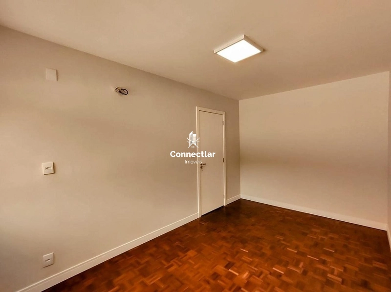 Apartamento reformado com 2 dormitórios no bairro Petrópolis!: 9ª foto da galeria de imagens do imóvel