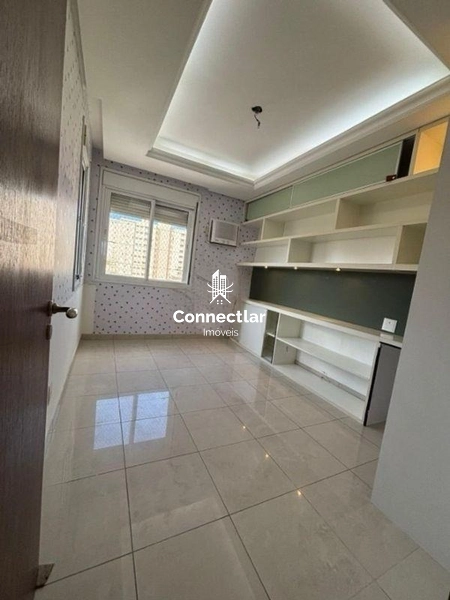 Amplo apartamento reformado com suíte e living para 3 ambientes: 16ª foto da galeria de imagens do imóvel