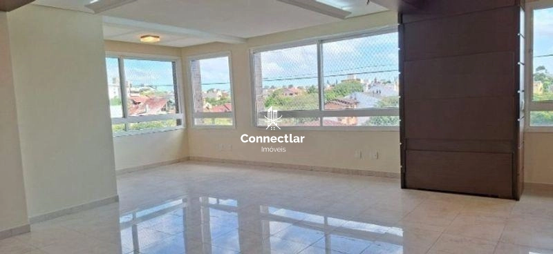 Amplo apartamento reformado com suíte e living para 3 ambientes: 2ª foto da galeria de imagens do imóvel
