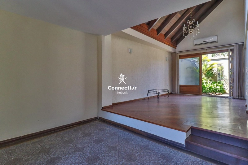Casa ampla e exclusiva à venda no bairro Cristal: 7ª foto da galeria de imagens do imóvel