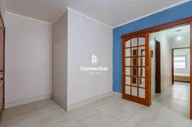 Apartamento 3 dormitórios reformado à venda no bairro Petrópolis: 3ª foto da galeria de imagens do imóvel