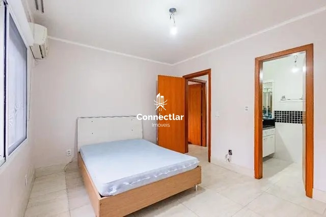 Apartamento 3 dormitórios reformado à venda no bairro Petrópolis: 10ª foto da galeria de imagens do imóvel