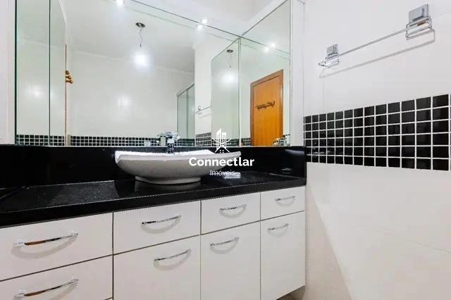 Apartamento 3 dormitórios reformado à venda no bairro Petrópolis: 15ª foto da galeria de imagens do imóvel