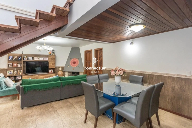 Casa à Venda com 4 Dormitórios, Suíte, Piscina e Espaço Gourmet: 2ª foto da galeria de imagens do imóvel