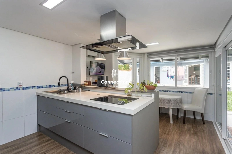 Casa à Venda com 4 Dormitórios, Suíte, Piscina e Espaço Gourmet: 10ª foto da galeria de imagens do imóvel