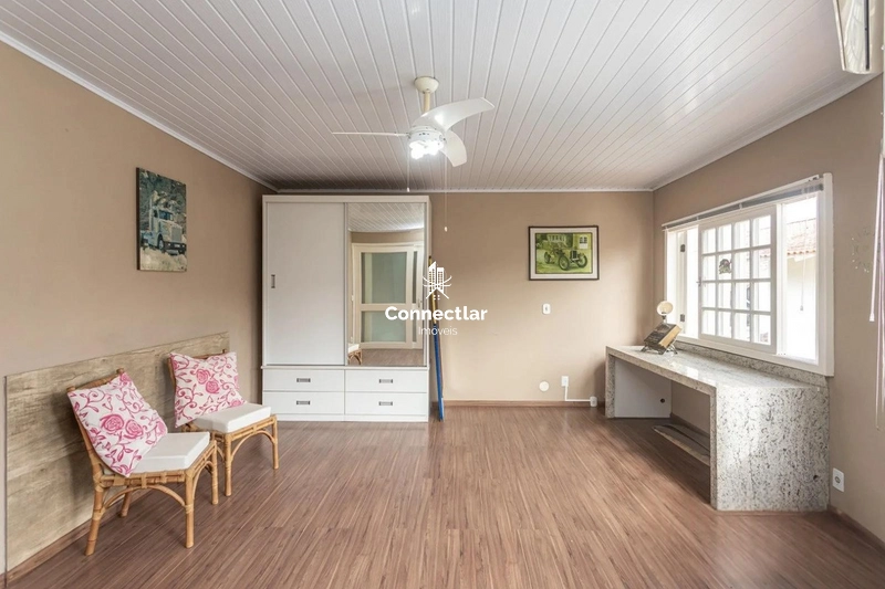 Casa à Venda com 4 Dormitórios, Suíte, Piscina e Espaço Gourmet: 12ª foto da galeria de imagens do imóvel