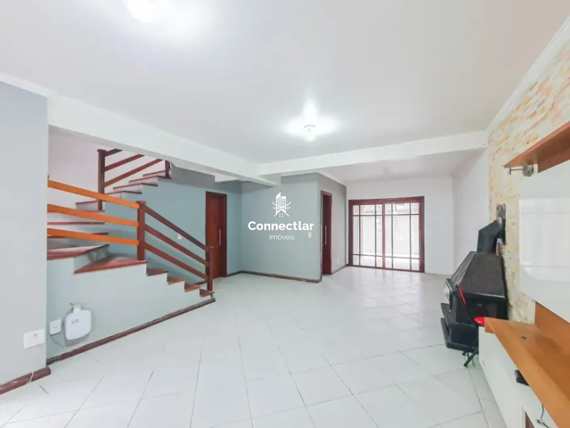 Sobrado com Piscina, Terraço e Excelente Projeto: 4ª foto da galeria de imagens do imóvel