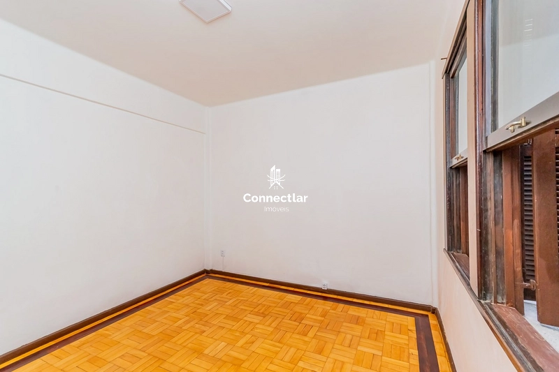 Apartamento de 2 dormitórios com sacada no Centro Histórico: 27ª foto da galeria de imagens do imóvel