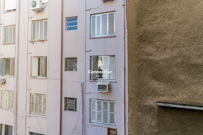 Apartamento de 2 dormitórios com sacada no Centro Histórico: 33ª foto da galeria de imagens do imóvel