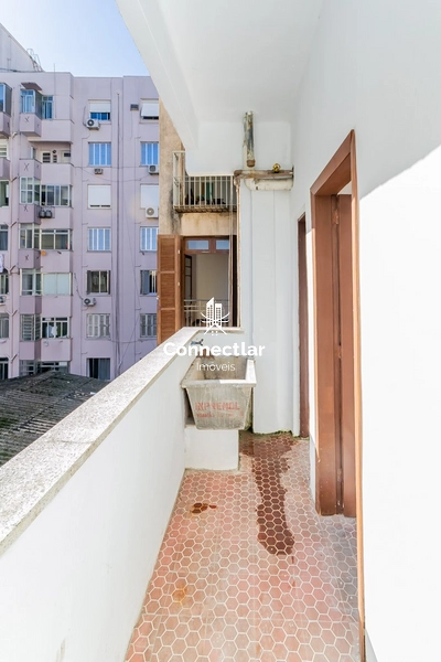 Apartamento de 2 dormitórios com sacada no Centro Histórico: 13ª foto da galeria de imagens do imóvel