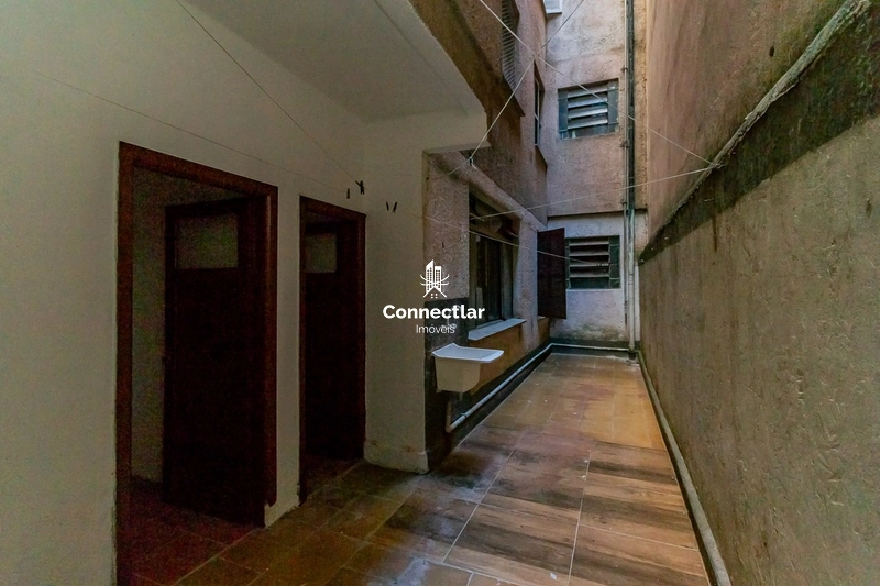 Apartamento de 2 dormitórios com sacada no Centro Histórico: 10ª foto da galeria de imagens do imóvel