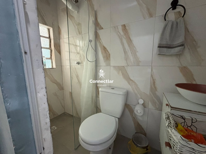 Apartamento de 1 dormitório com pátio e espaço adicional: 8ª foto da galeria de imagens do imóvel