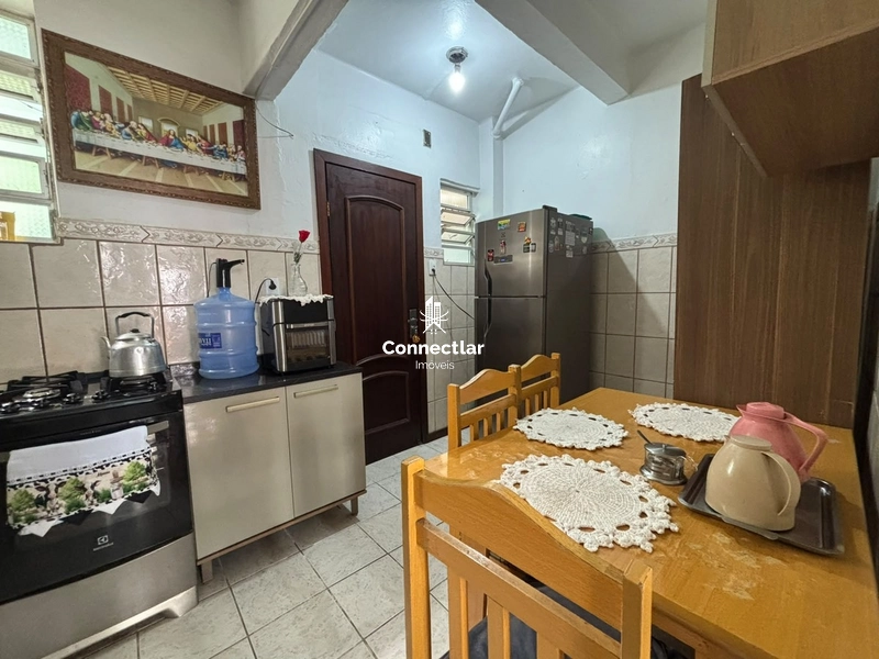 Apartamento de 1 dormitório com pátio e espaço adicional: 5ª foto da galeria de imagens do imóvel