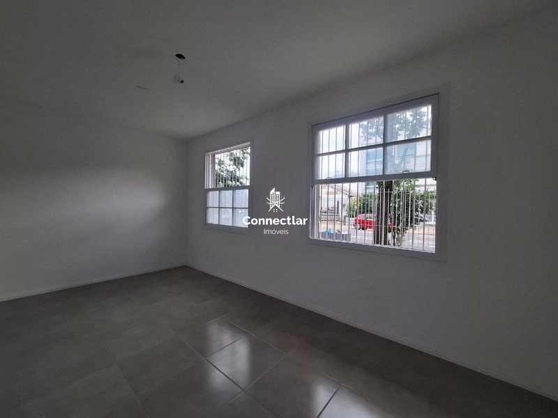 Apartamento térreo totalmente reformado, com 75 m² de área privativa: 2ª foto da galeria de imagens do imóvel