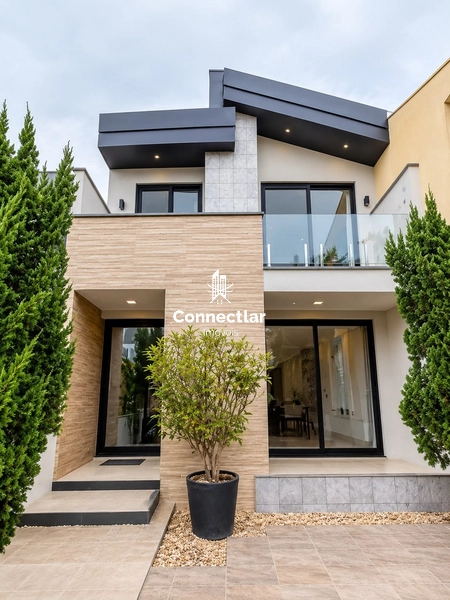 CASA AMPLA EM CONDOMINIO FECHADO