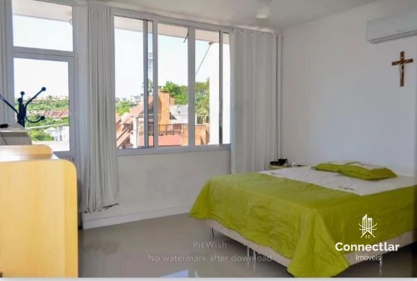 CASA AMPLA NO BAIRRO MENINO DEUS: 2ª foto da galeria de imagens do imóvel