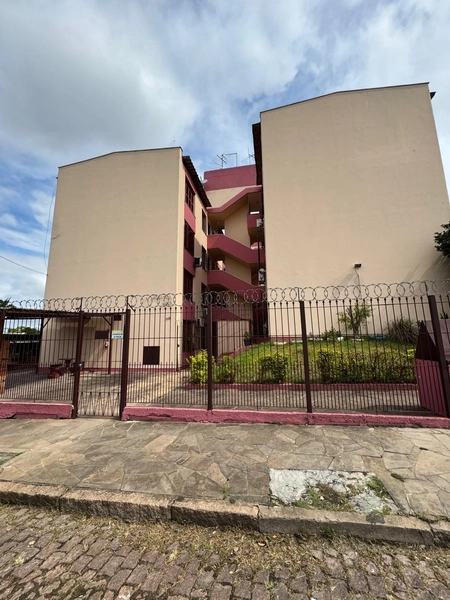 AP 2 QUARTOS NO PARQUE DOS MAIAS COM VAGA DE GARAGEM COBERTA: 1ª foto da galeria de imagens do imóvel