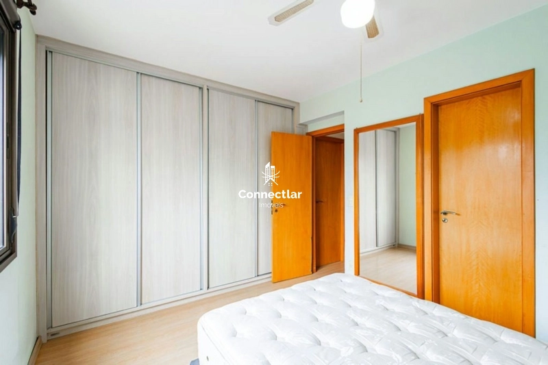 Oportunidade em Petrópolis: living com churrasqueira e 2 vagas coberta: 9ª foto da galeria de imagens do imóvel