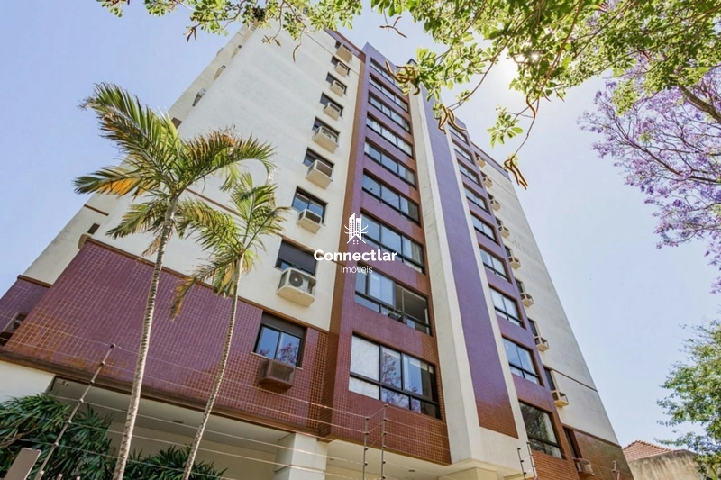 Oportunidade em Petrópolis: living com churrasqueira e 2 vagas coberta