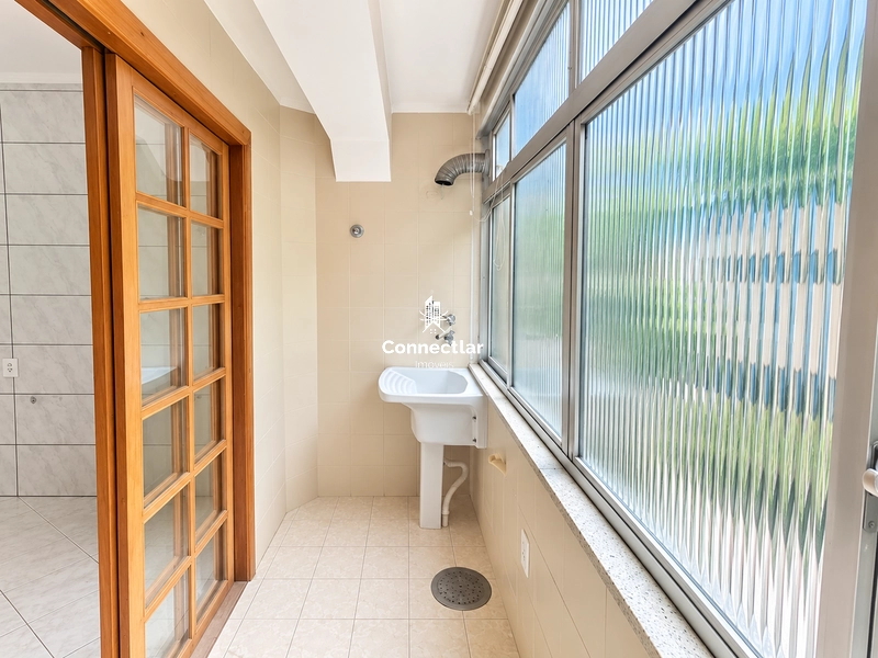 Apartamento 2 Dormitórios com Lareira, Churrasqueira e Vaga: 11ª foto da galeria de imagens do imóvel